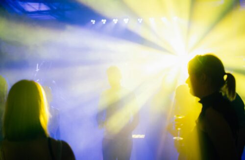 christian-lue-TIw6FiGGA7A-unsplash